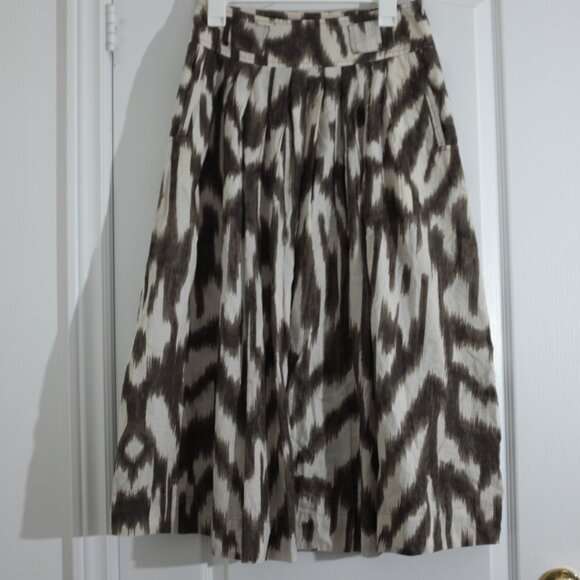 MaxMara Dresses & Skirts - Max Mara Weekend printed 100% cotton skirt size 4